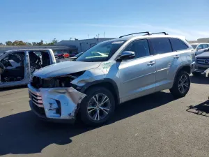 Toyota Highlander 3.5L 6 2018