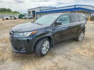 Toyota Highlander 3.5L 6 2017