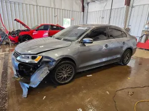 Volkswagen Jetta 2.0L 4 2014