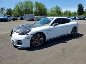 Porsche Panamera 4.8L 8 2011