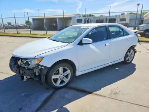 Toyota Camry 2.5L 4 2014