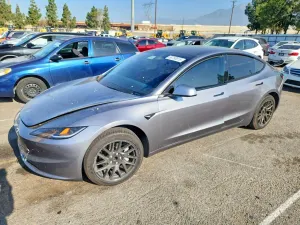 Tesla Model 3 2025