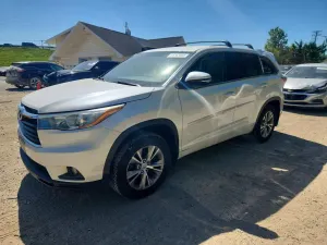 Toyota Highlander 3.5L 6 2015