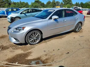 Lexus IS 2.5L 6 2015