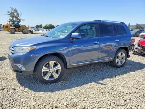 Toyota Highlander 3.5L 6 2013