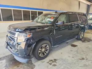 Chevrolet Suburban 5.3L 8 2016