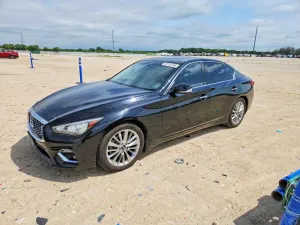 Infiniti Q50 3.0L 6 2021
