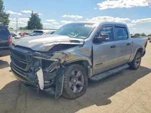 RAM 1500 5.7L 8 2021