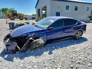 Nissan Altima 2.5L 4 2020