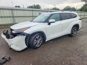 Toyota Highlander 2.4L 4 2024