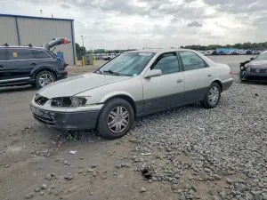 Toyota Camry 2.2L 4 2000