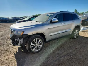 Jeep Grand Cherokee 5.7L 8 2012