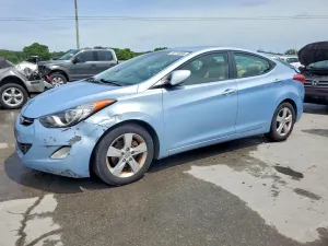 Hyundai Elantra 1.8L 4 2012