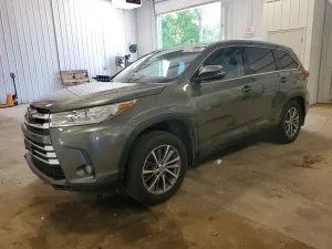 Toyota Highlander 3.5L 6 2019