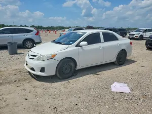Toyota Corolla 1.8L 4 2013