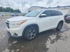 Toyota Highlander 3.5L 6 2016