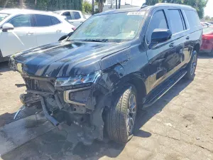 Chevrolet Suburban 5.3L 8 2021