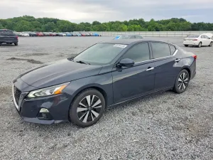 Nissan Altima 2.5L 4 2019