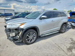 Toyota Highlander 3.5L 6 2017