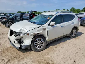 Nissan Rogue 2.5L 4 2015