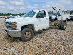 Chevrolet Silverado 1500 6.6L 8 2015