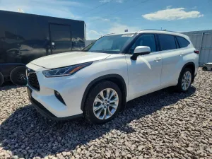 Toyota Highlander 3.5L 6 2021