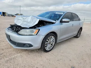 Volkswagen Jetta 2.0L 4 2014
