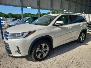 Toyota Highlander 3.5L 6 2019