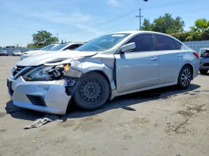 Nissan Altima 2.5L 4 2017