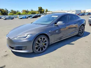 Tesla Model S 2019