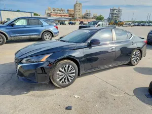 Nissan Altima 2.5L 4 2023