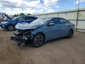 Nissan Sentra 2.0L 4 2025