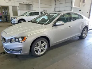 Volvo S60 2.5L 5 2015