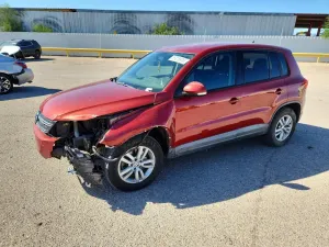 Volkswagen Tiguan 2.0L 4 2013