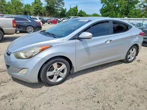 Hyundai Elantra 1.8L 4 2013