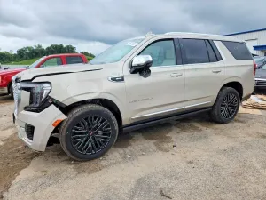 GMC Yukon 6.2L 8 2021
