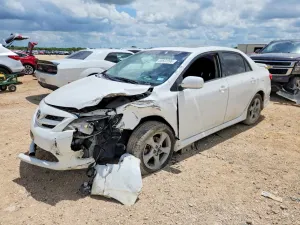 Toyota Corolla 1.8L 4 2012