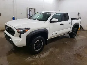 Toyota Tacoma 2.4L 4 2024