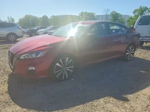 Nissan Altima 2.5L 4 2020
