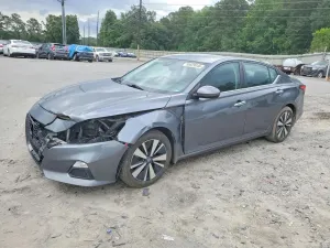 Nissan Altima 2.5L 4 2022