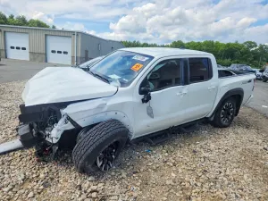 Nissan Frontier 3.8L 6 2023
