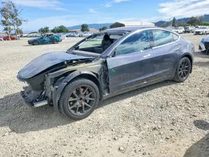 Tesla Model 3 2018