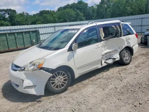 Toyota Sienna 3.5L 6 2010