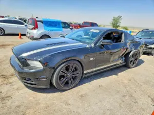 Ford Mustang 5.0L 8 2014
