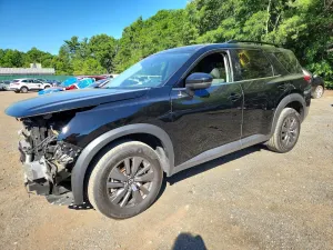 Nissan Pathfinder 3.5L 6 2025