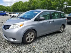 Toyota Sienna 3.5L 6 2013