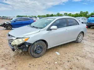 Toyota Corolla 1.8L 4 2013