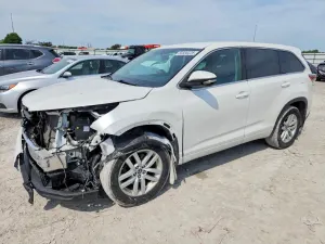Toyota Highlander 3.5L 6 2016