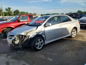 Toyota Corolla 1.8L 4 2013