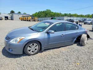 Nissan Altima 2.5L 4 2010